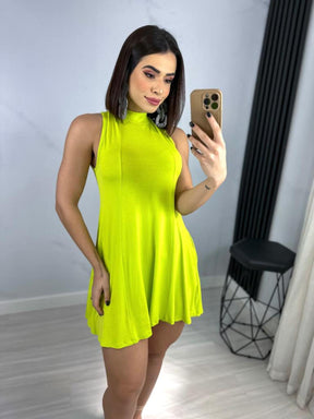 Vestido Feminina Gola Alta  Curto Rodado com Bolso