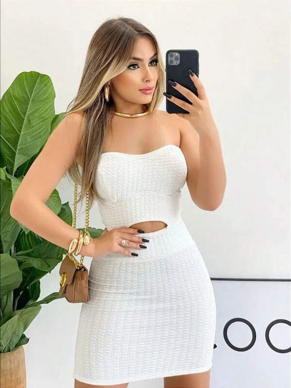 Vestido Feminino Tomara que Caia Curto com Bojo