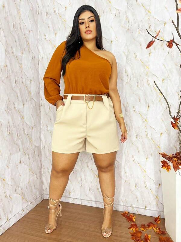 Short Feminino Plus Size Alfaiataria com Cinto Élegance