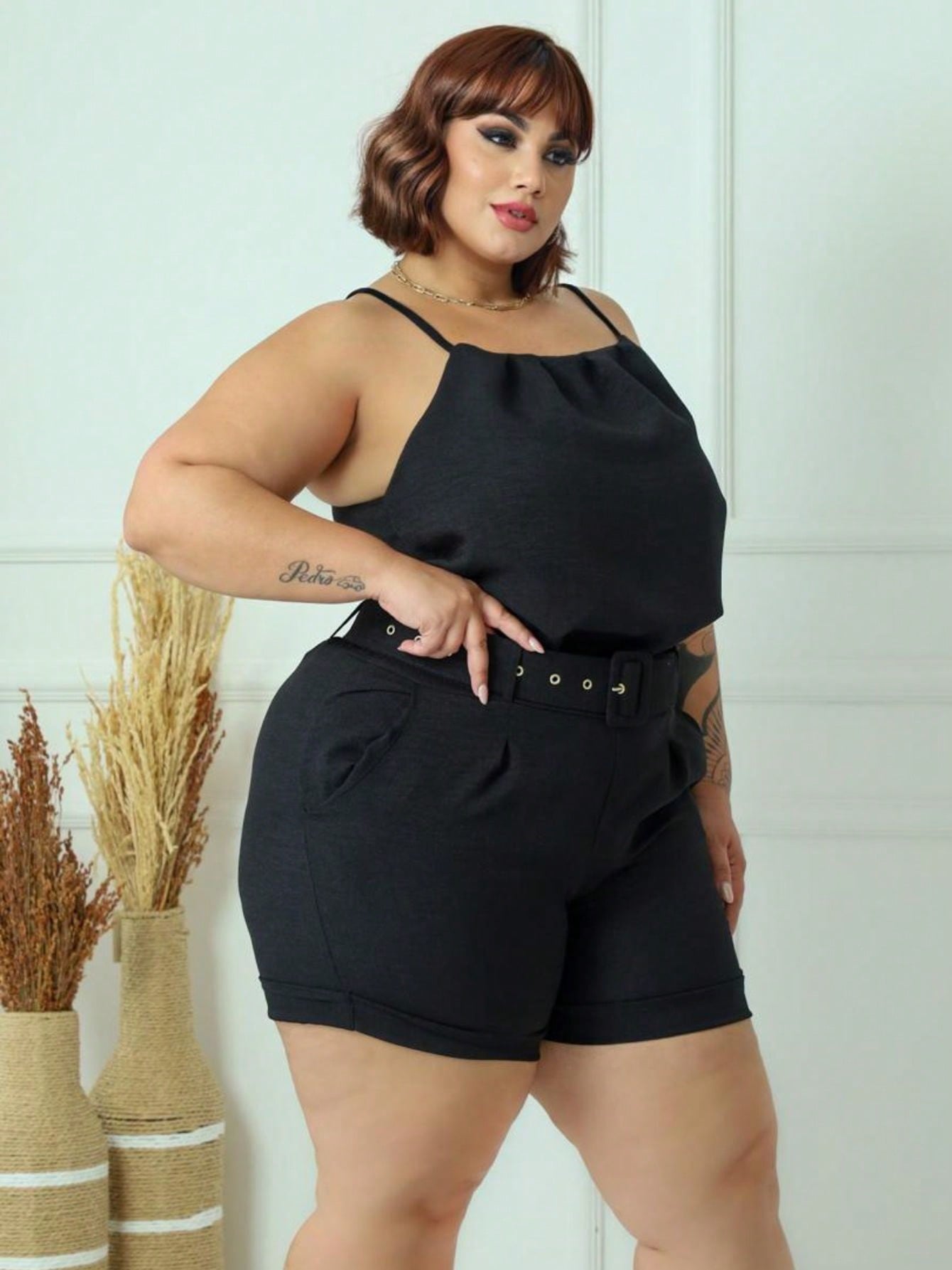 Conjunto Feminino Plus Size Costas Nuas Short com Bolso Élegance