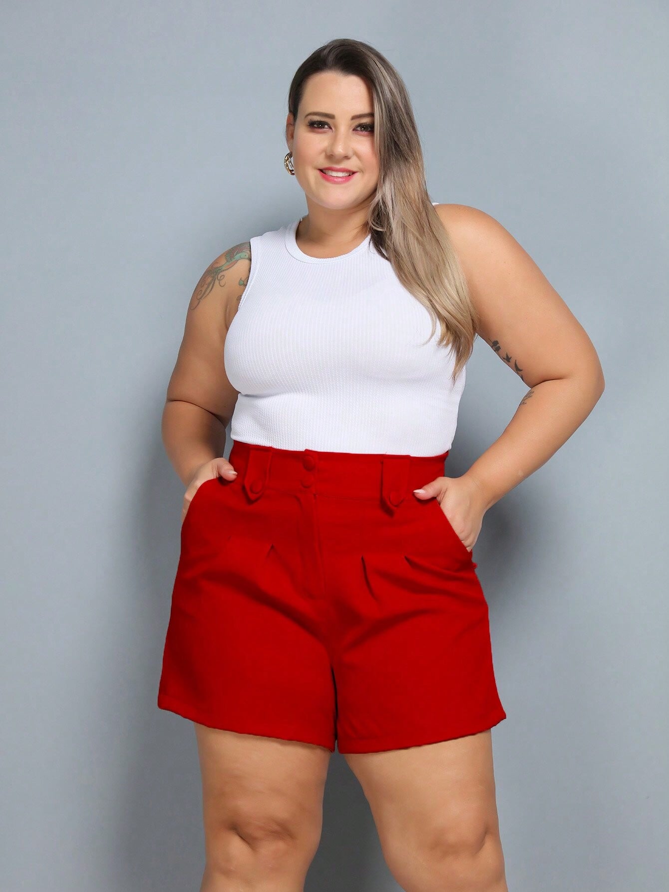 Short Feminino Alfaiataria Plus Size Élegance