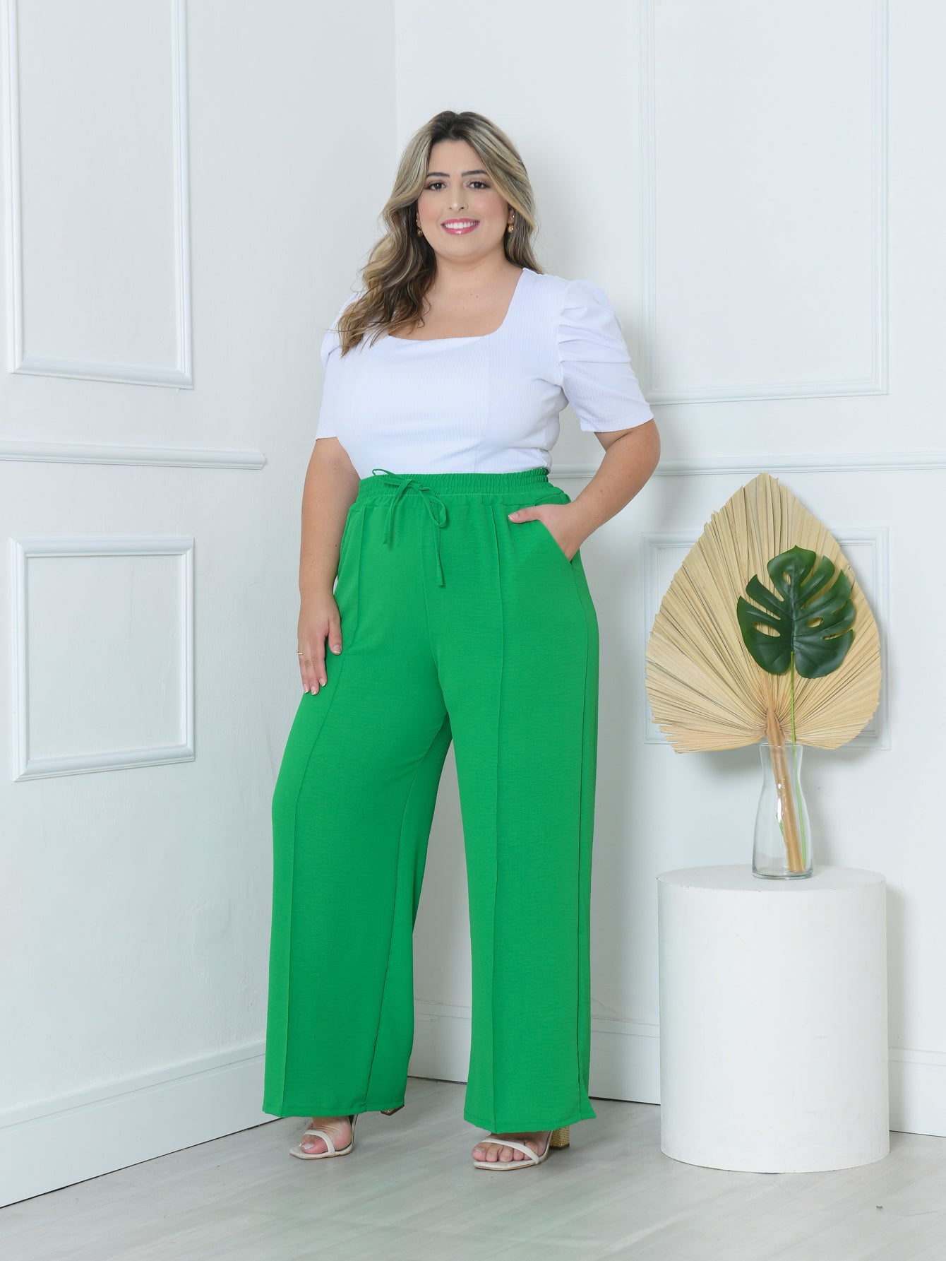 Calça Feminina Pantalona Plus Size Élegance