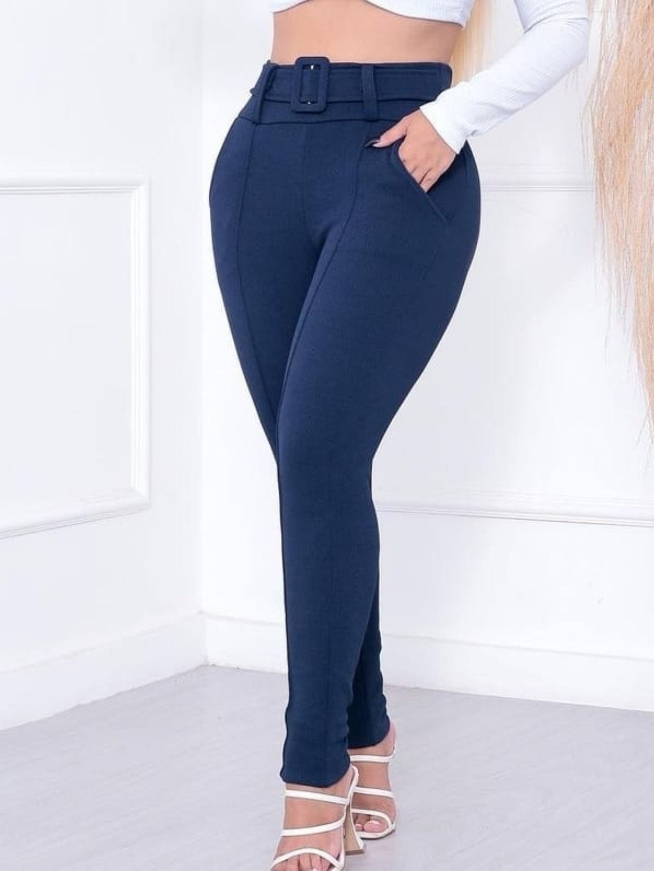 Calça Feminina Skinny Malha Crepe com Cinto Forrado Cintura Alta